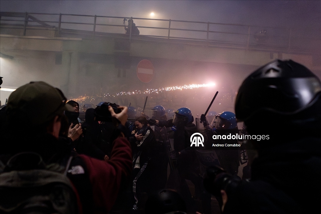 Milano'da Kış Olimpiyatları karşıtı gösteri düzenlendi