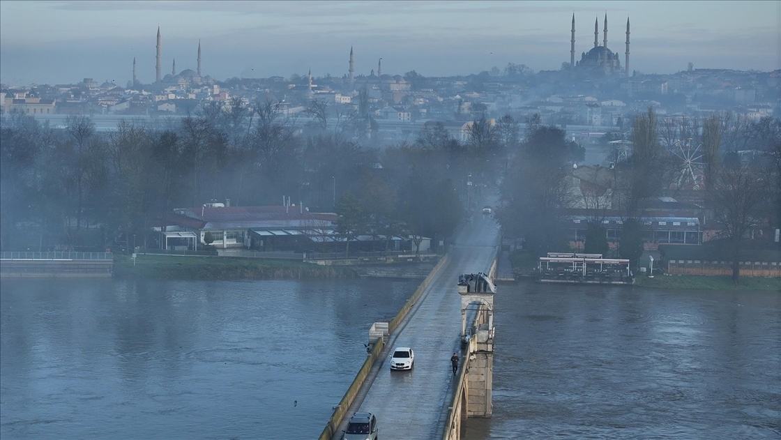 Edirne'de Meriç Nehri'nin debisi iki günde yaklaşık 3 katına çıktı