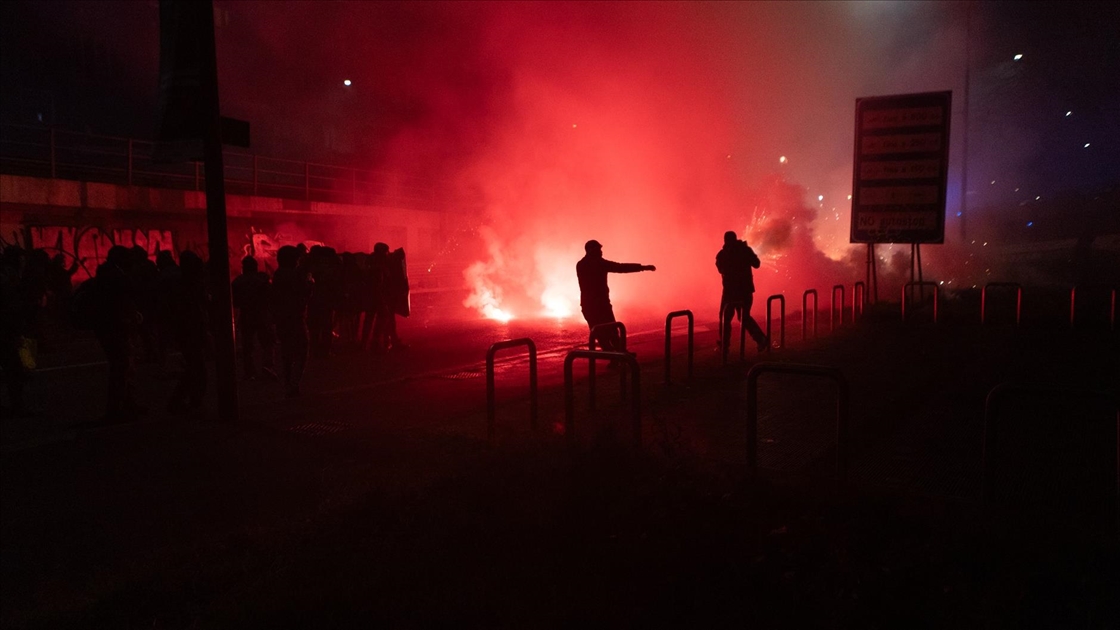Milano'da Kış Olimpiyatları karşıtı gösteri düzenlendi