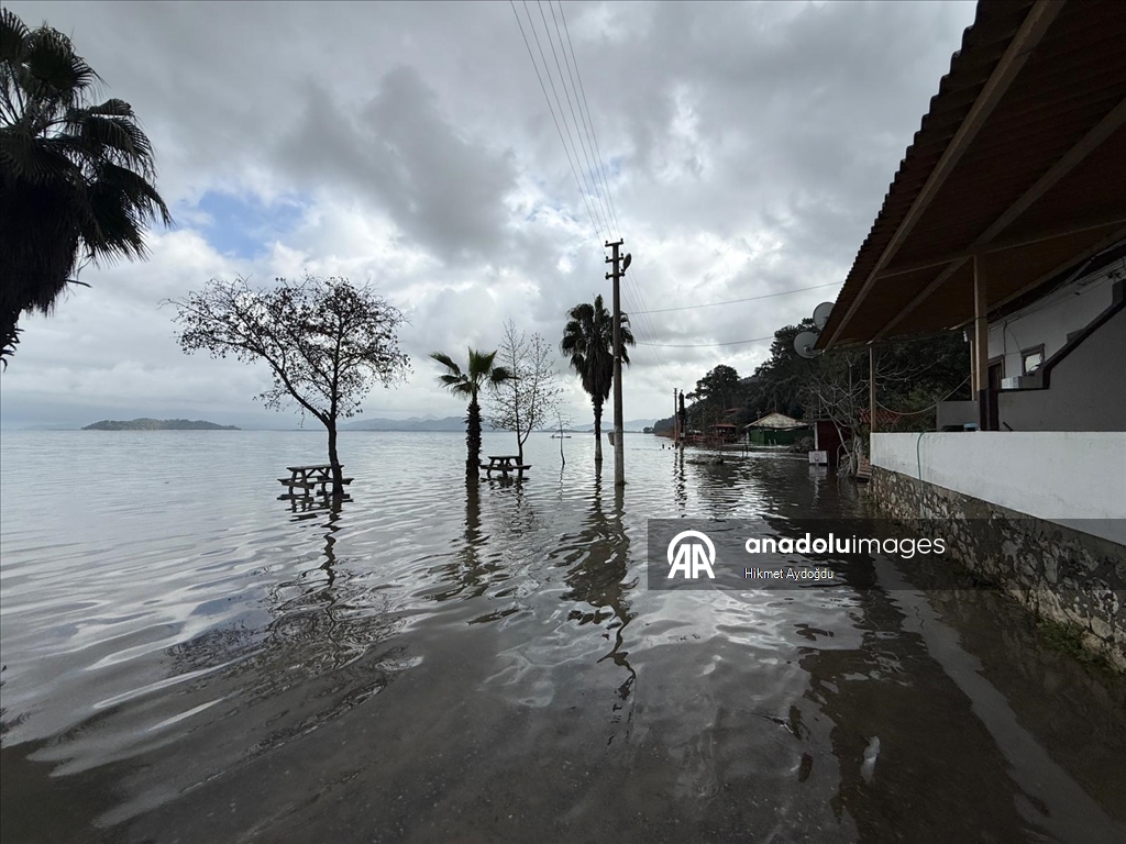 Köyceğiz'de 2 bin yıllık kaplıcalar sular altında kaldı