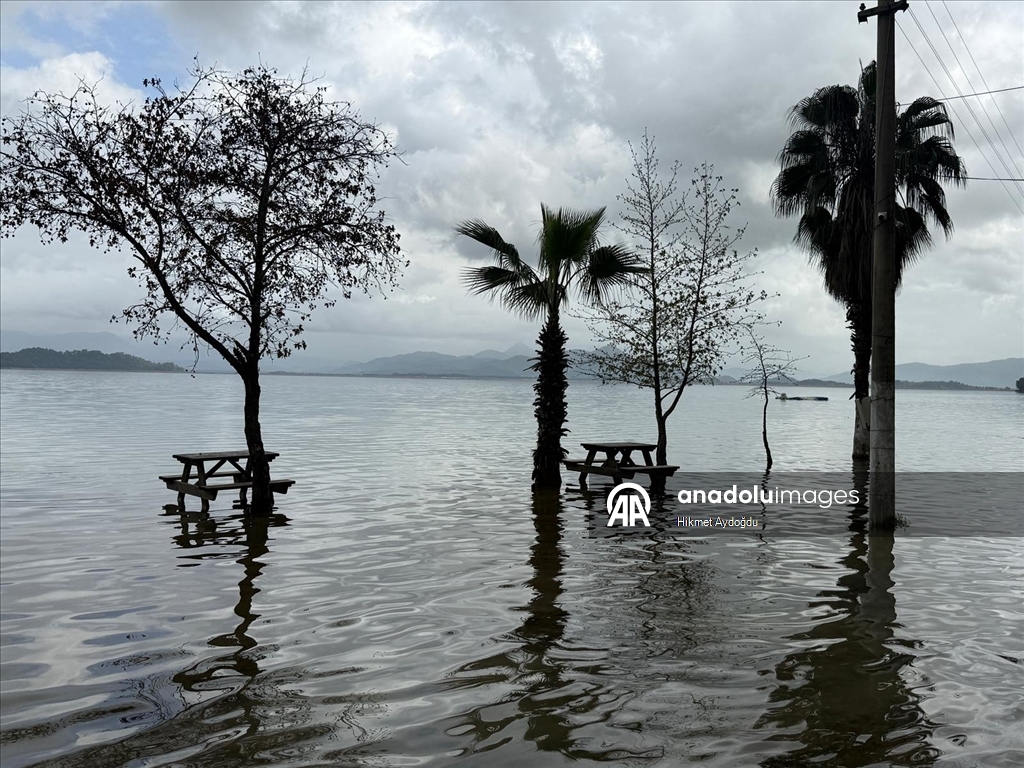 Köyceğiz'de 2 bin yıllık kaplıcalar sular altında kaldı