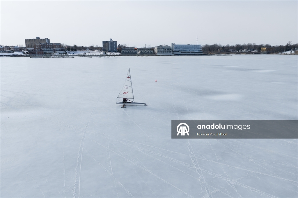 Red Bank’te Navesink Nehri kutup soğuğunun etkisiyle kısmen dondu