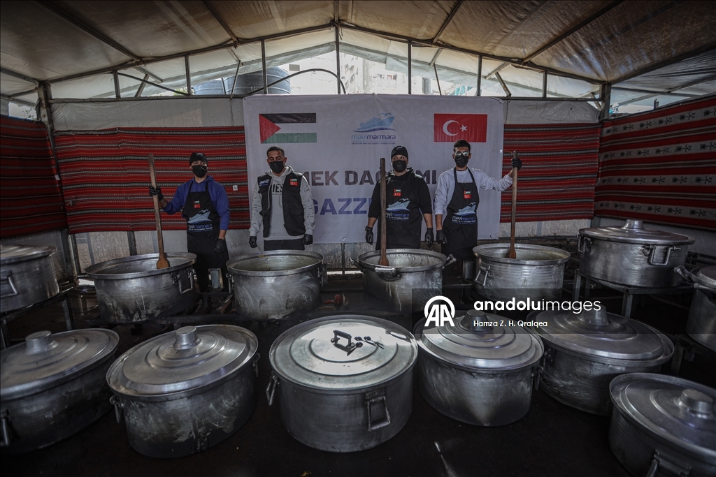 جمعية تركية تفتتح مطبخا خيريا في غزة لتوزيع 10 آلاف وجبة يوميا