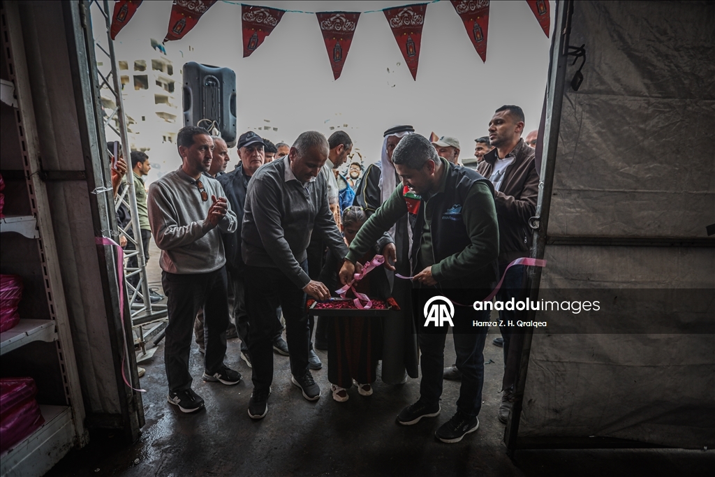 جمعية تركية تفتتح مطبخا خيريا في غزة لتوزيع 10 آلاف وجبة يوميا