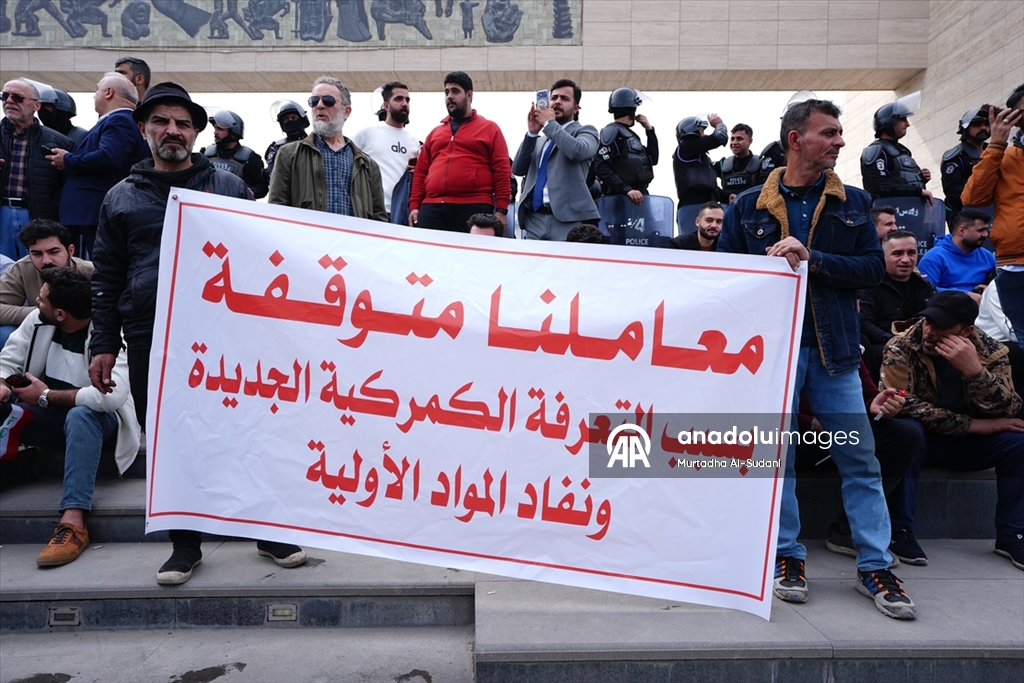Irak’ın başkenti Bağdat'ta tüccarlar yeni gümrük tarifesini protesto etti