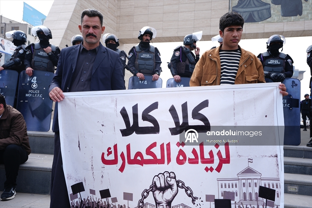 Irak’ın başkenti Bağdat'ta tüccarlar yeni gümrük tarifesini protesto etti