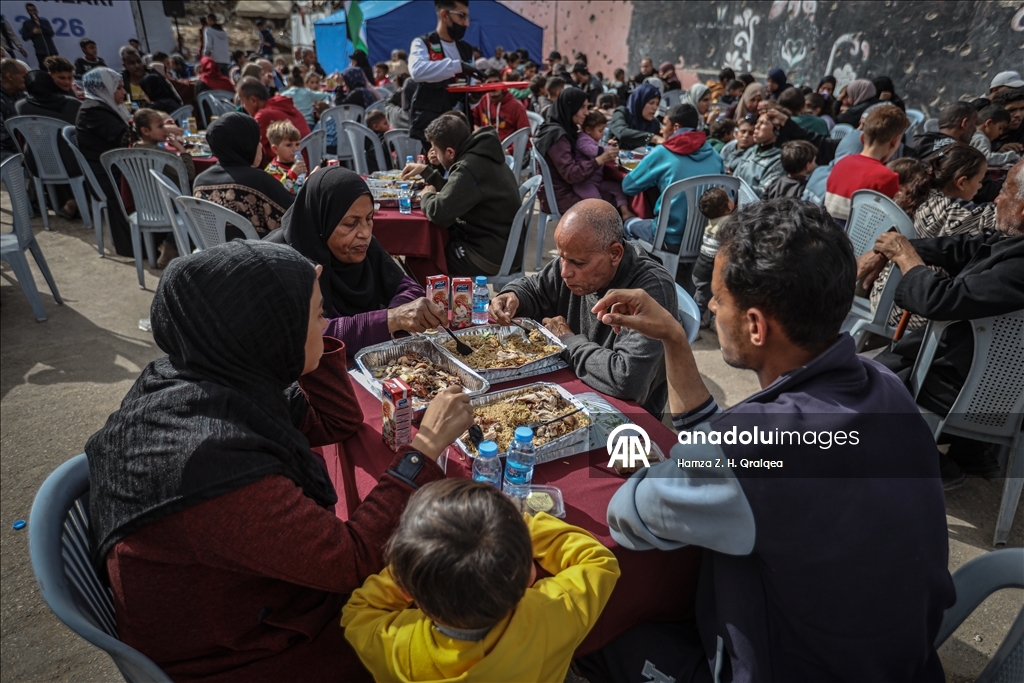 جمعية تركية تفتتح مطبخا خيريا في غزة لتوزيع 10 آلاف وجبة يوميا