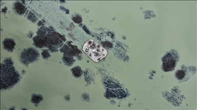 Yaz aylarında kuruyan Avlan Gölü, yağışların ardından yeniden su tuttu