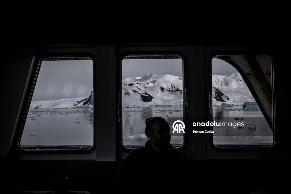 Турецкие ученые прибыли в Антарктиду в 10 раз