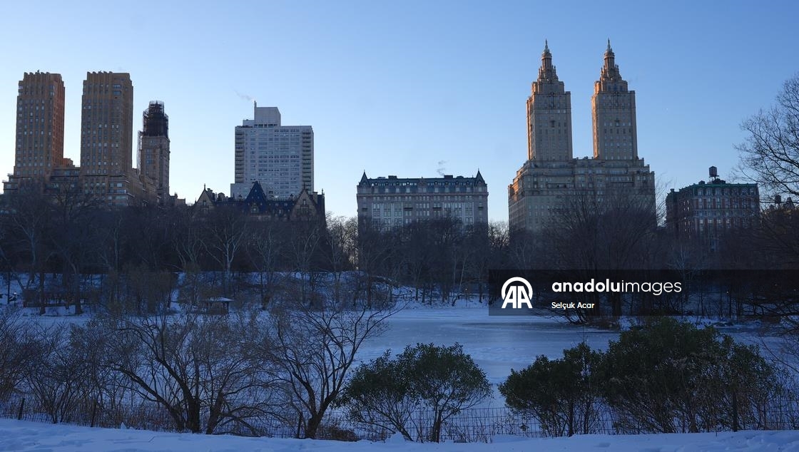 New York’ta dondurucu soğuklara rağmen günlük yaşam devam etti