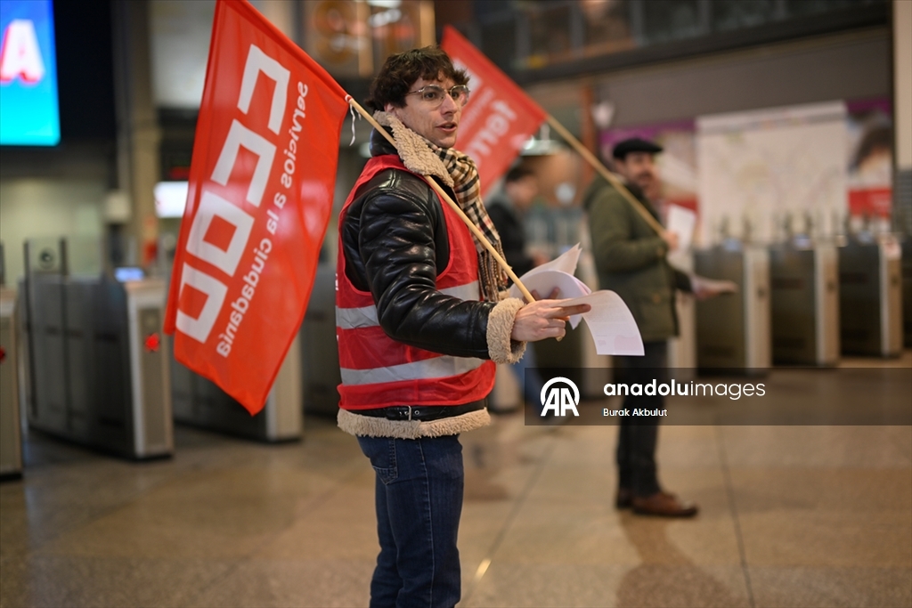 İspanya'da makinistler demiryollarının güvenliği talebiyle greve gitti