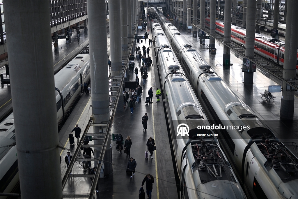 İspanya'da makinistler demiryollarının güvenliği talebiyle greve gitti