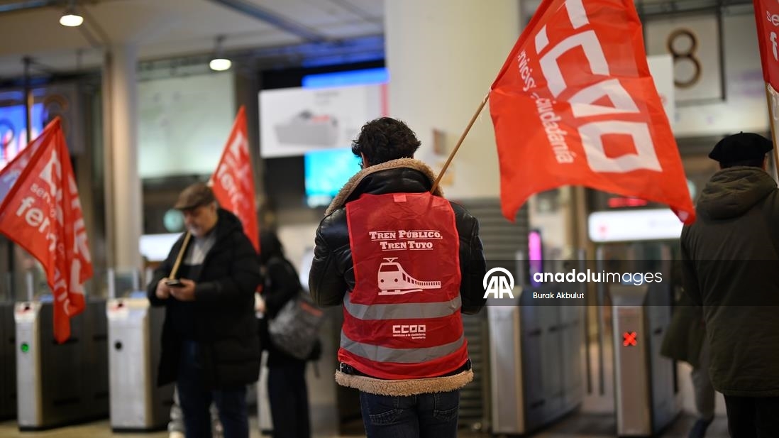 İspanya'da makinistler demiryollarının güvenliği talebiyle greve gitti