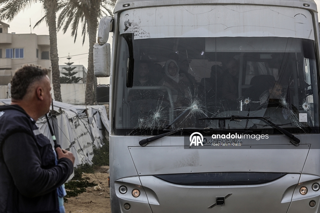 Gazze'de bir grup hasta daha Refah Sınır Kapısı'ndan tahliye edilmek üzere yola çıktı