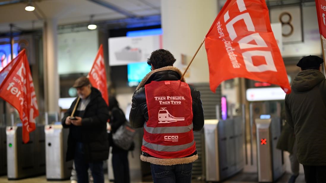 İspanya'da makinistler demiryollarının güvenliği talebiyle greve gitti
