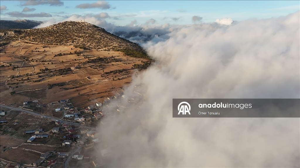 Mersin'de sis bulutu dronla görüntülendi