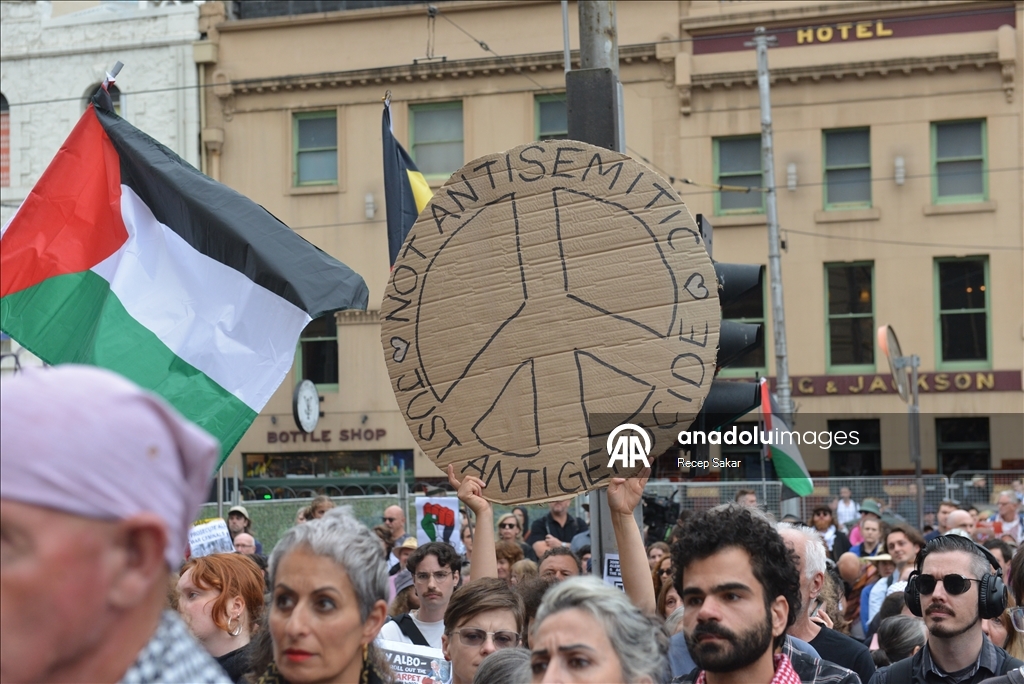 В Австралии тысячи человек вышли на протесты против визита президента Израиля