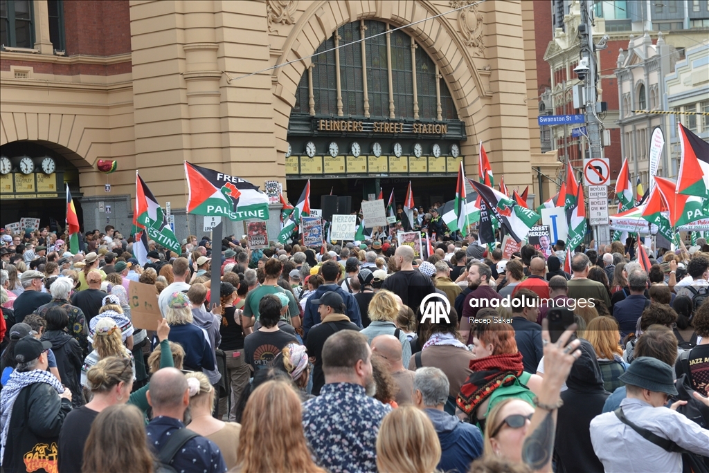 В Австралии тысячи человек вышли на протесты против визита президента Израиля