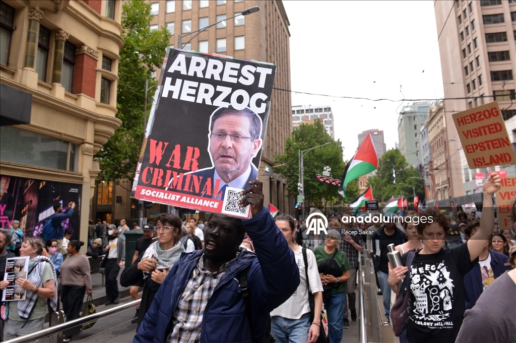 В Австралии тысячи человек вышли на протесты против визита президента Израиля