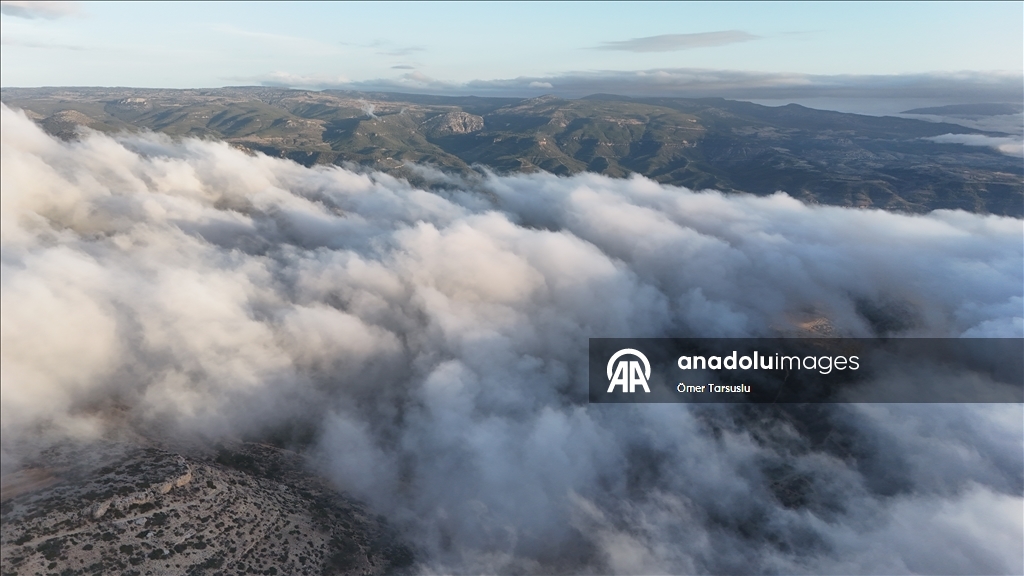 Mersin'de sis bulutu dronla görüntülendi