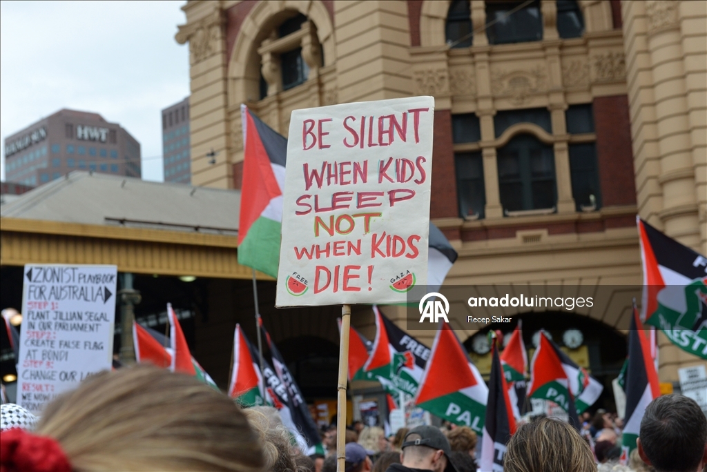 В Австралии тысячи человек вышли на протесты против визита президента Израиля