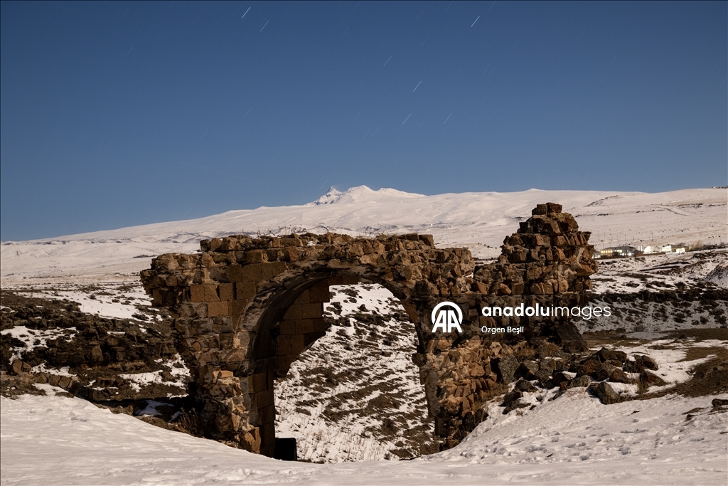 UNESCO Dünya Miras Listesi'ndeki tarihi Ani Ören Yeri'nde kış