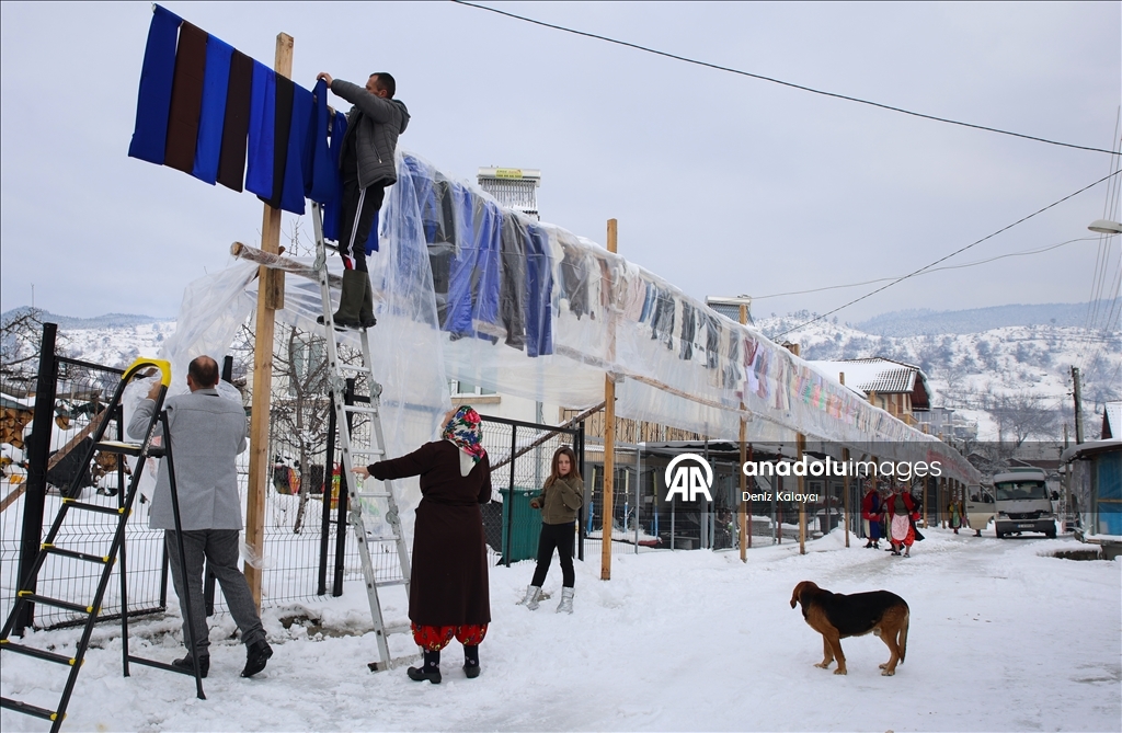 Bulgaristan’ın Ribnovo köyünde “gelina” geleneği yaşatılmaya devam ediyor
