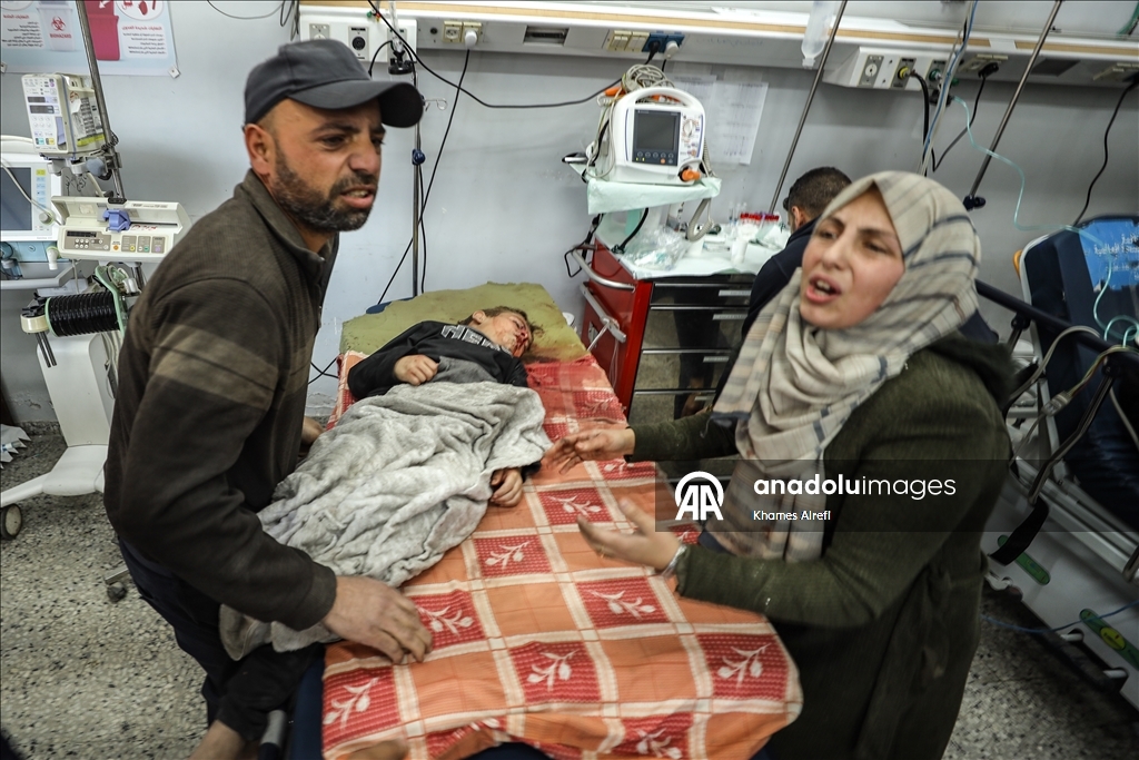 Израиль продолжает удары по Газе, несмотря на режим прекращения огня