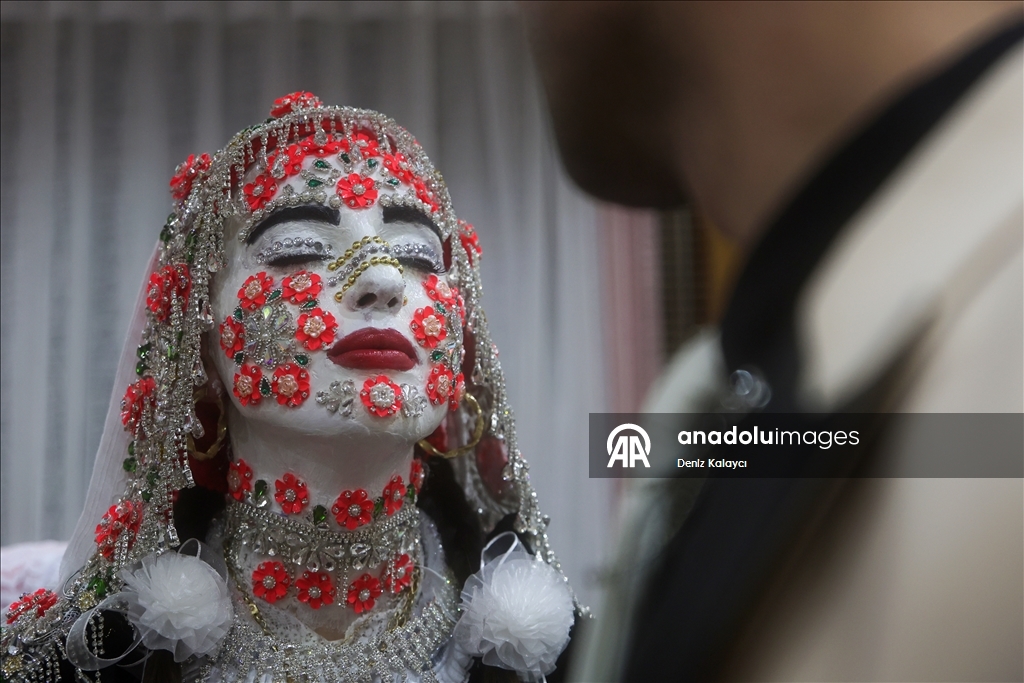 Bulgaristan’ın Ribnovo köyünde “gelina” geleneği yaşatılmaya devam ediyor