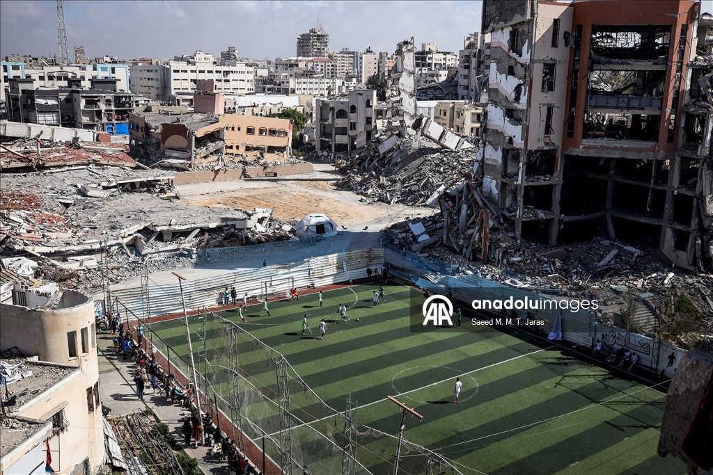 İsrail saldırıları sonucu ampute edilen Filistinliler, futbol takımı kurarak sahaya çıktı