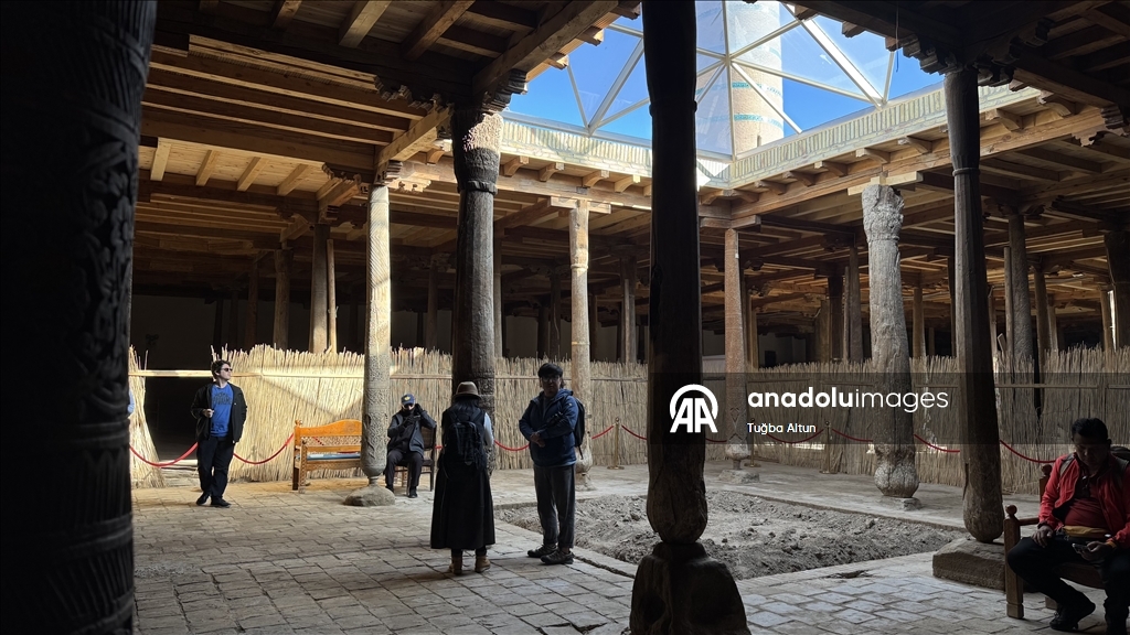 Путешествие сквозь века: Бухара и Хива - легендарные научные центры средневекового Узбекистана