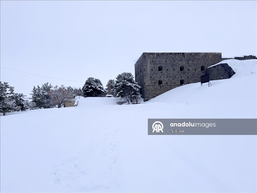 В многих регионах Турции наблюдается снег и холодная погода 5