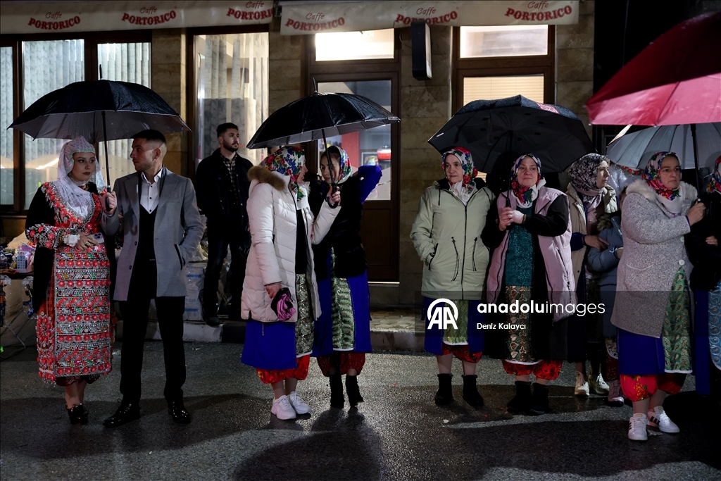 Bulgaristan’ın Ribnovo köyünde “gelina” geleneği yaşatılmaya devam ediyor