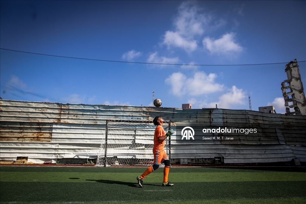 İsrail saldırıları sonucu ampute edilen Filistinliler, futbol takımı kurarak sahaya çıktı