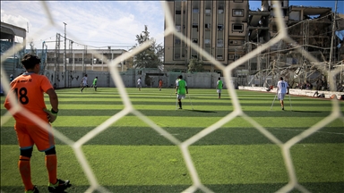 İsrail saldırıları sonucu ampute edilen Filistinliler, futbol takımı kurarak sahaya çıktı