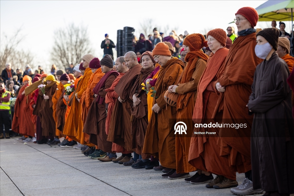 “Barış Yürüyüşü”ne çıkan Budist keşişler Washington'a ulaştı 