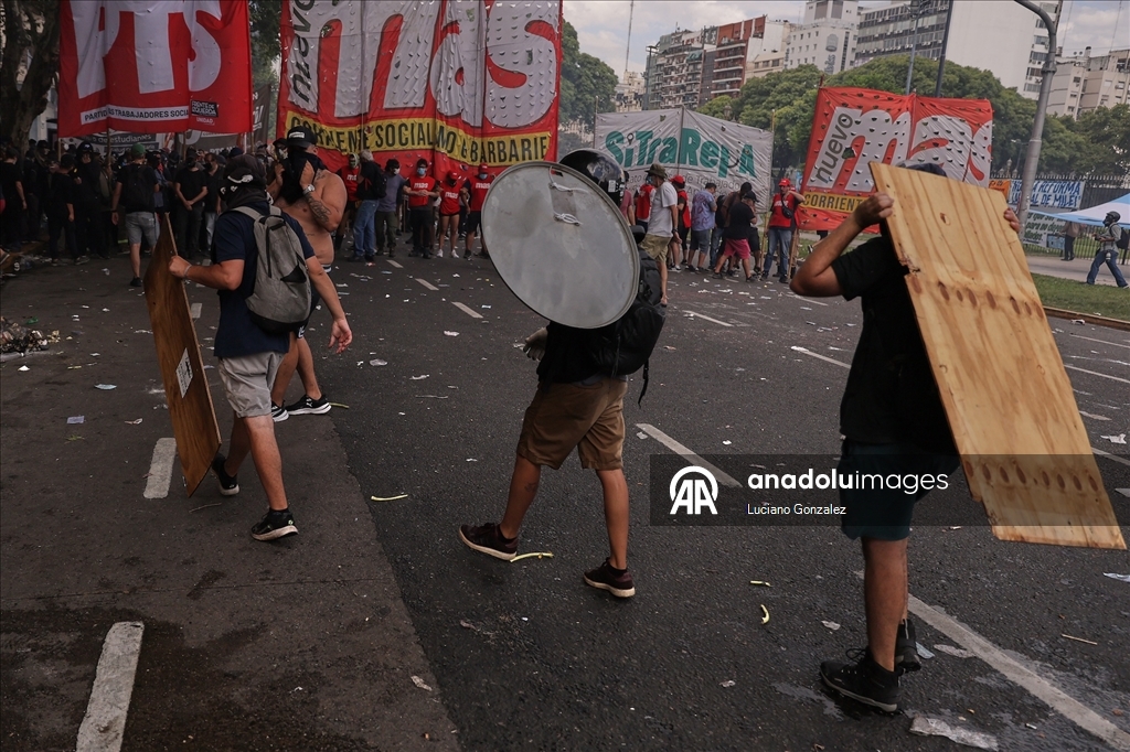 В Аргентине прошли протесты против трудовой реформы
