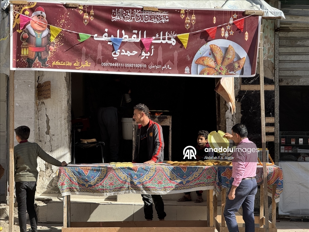 Палестинский кондитер продолжает соблюдать традиции Рамадана