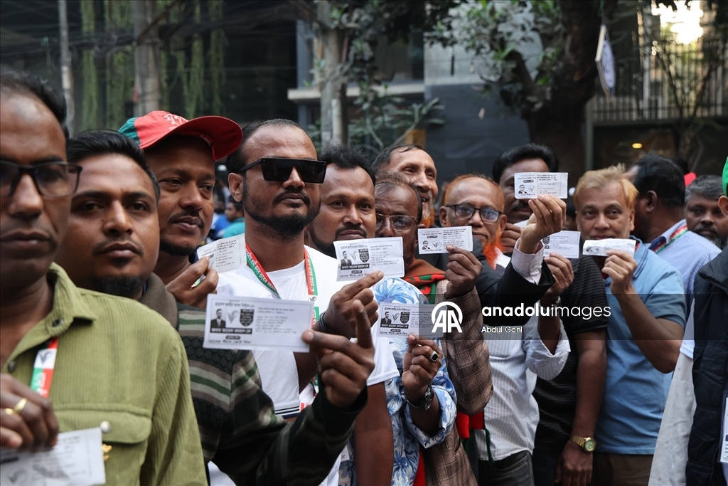 Bangladeş, 2024'teki protestoların ardından ilk genel seçim için sandık başında