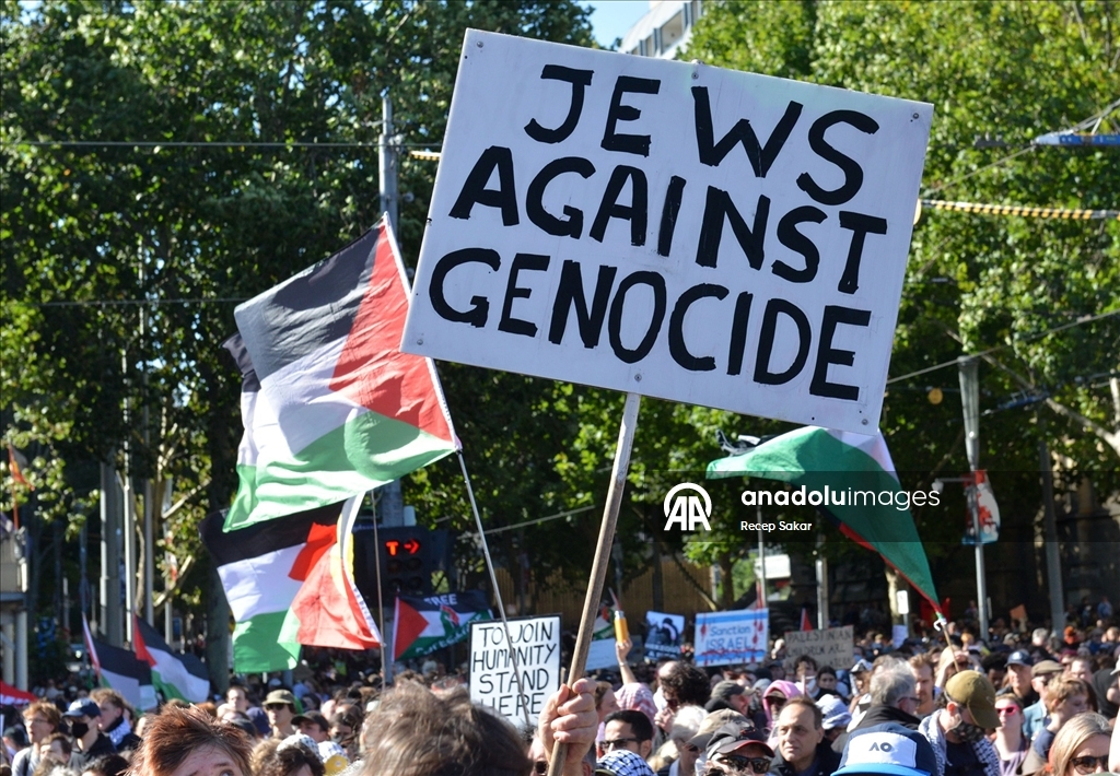 İsrail Cumhurbaşkanı Herzog'un Avustralya ziyaretinin son gününde de protestolar düzenlendi