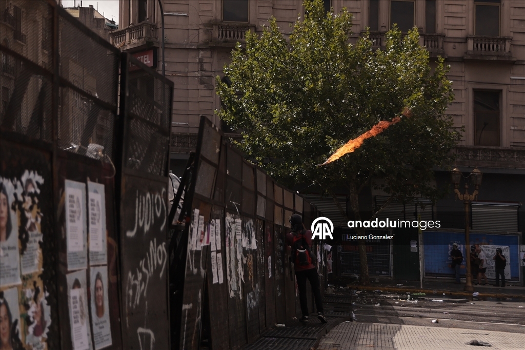 В Аргентине прошли протесты против трудовой реформы