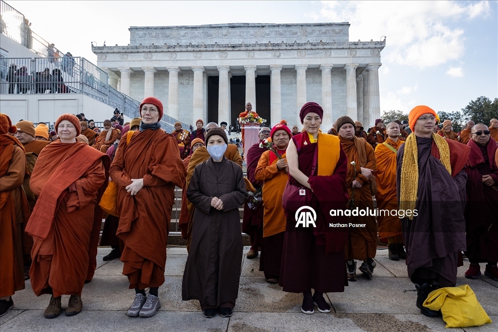 “Barış Yürüyüşü”ne çıkan Budist keşişler Washington'a ulaştı 