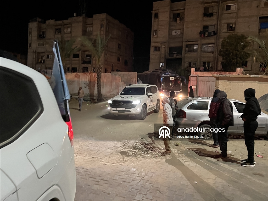 خان يونس.. 46 فلسطينيًا عائدًا عبر معبر رفح يلتقون بعائلاتهم