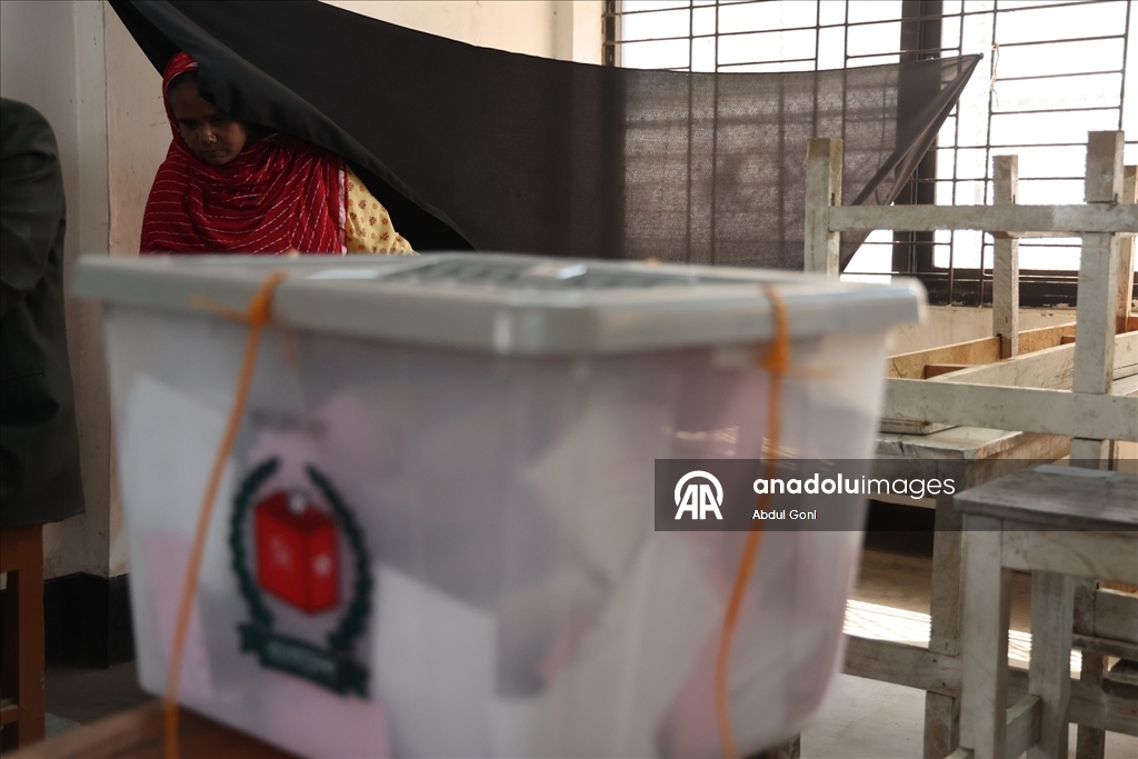 Bangladeş, 2024'teki protestoların ardından ilk genel seçim için sandık başında