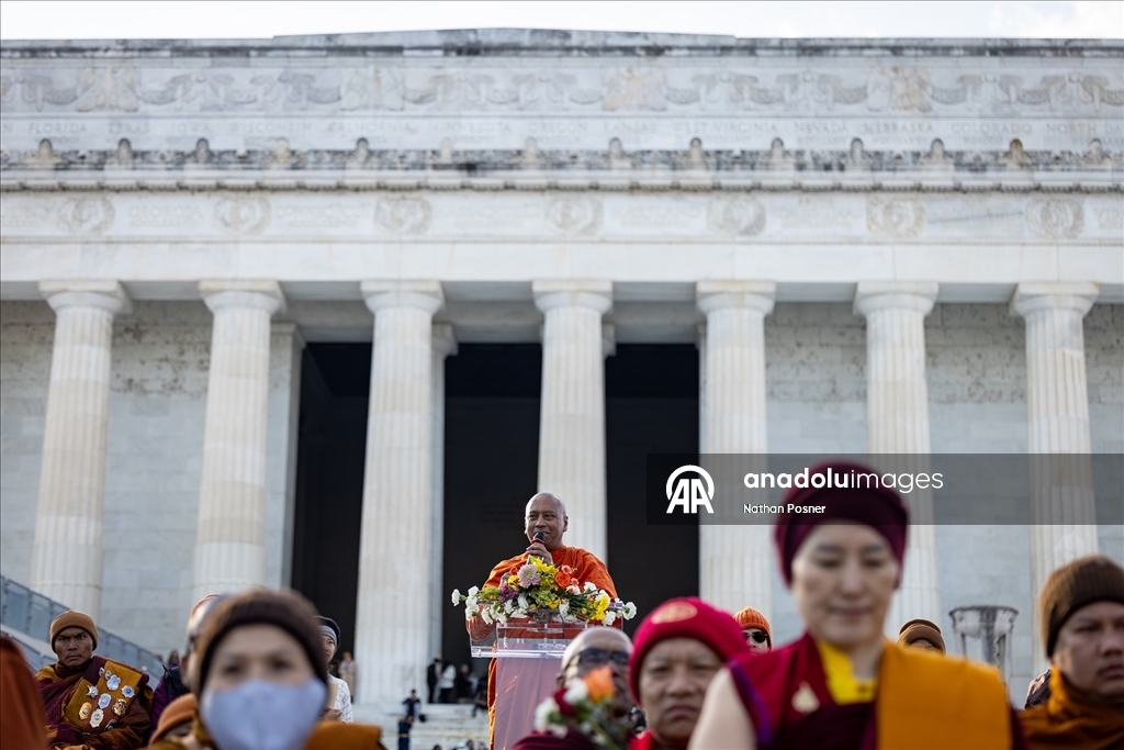 “Barış Yürüyüşü”ne çıkan Budist keşişler Washington'a ulaştı 