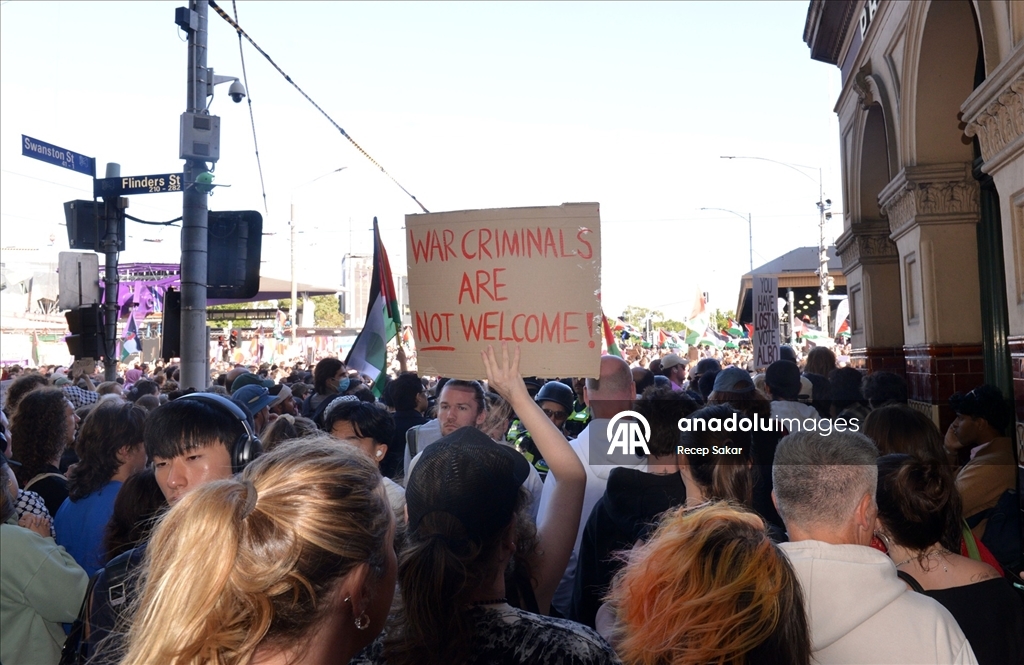 İsrail Cumhurbaşkanı Herzog'un Avustralya ziyaretinin son gününde de protestolar düzenlendi
