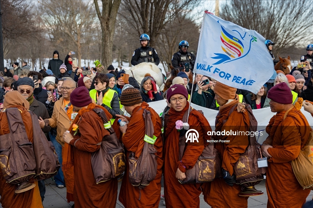 “Barış Yürüyüşü”ne çıkan Budist keşişler Washington'a ulaştı 