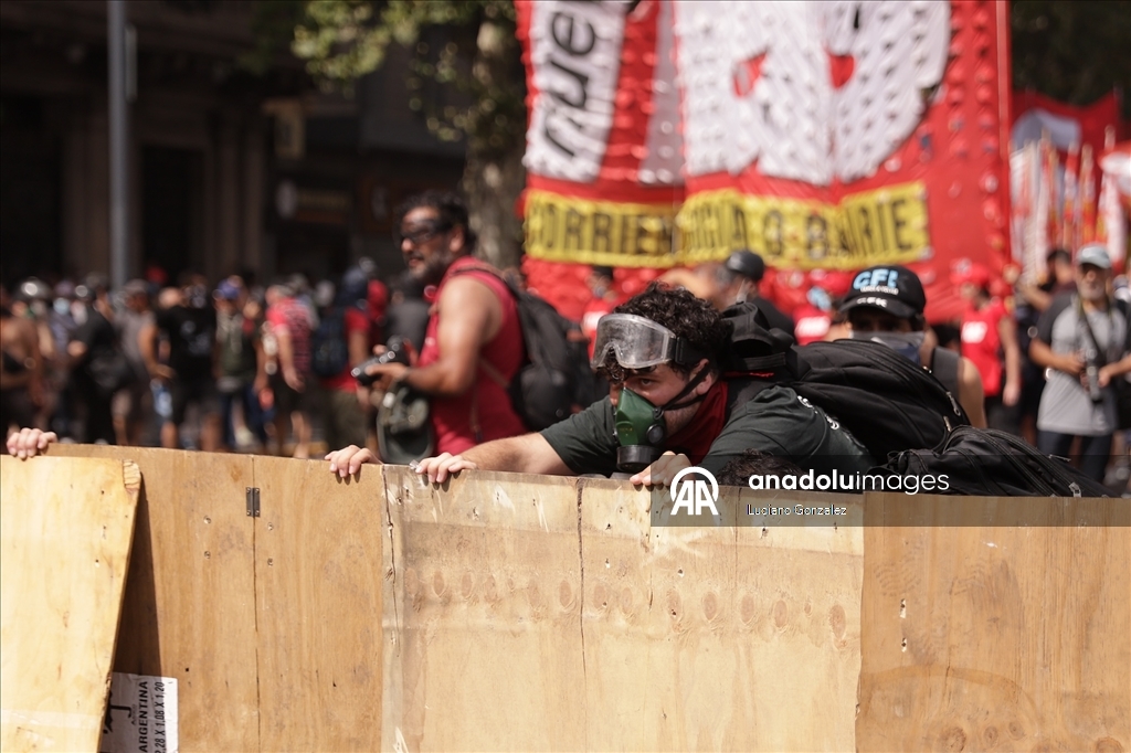 В Аргентине прошли протесты против трудовой реформы