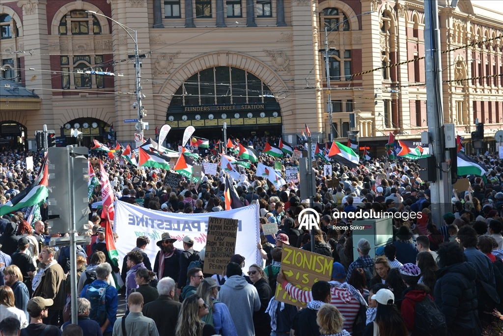 İsrail Cumhurbaşkanı Herzog'un Avustralya ziyaretinin son gününde de protestolar düzenlendi