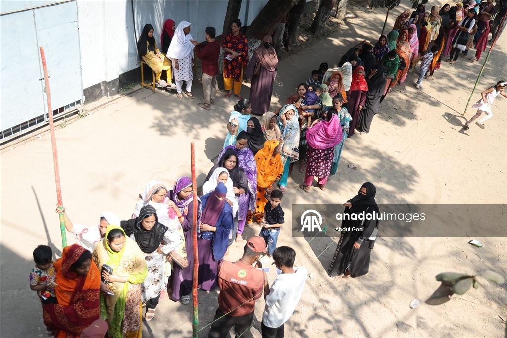 Bangladeş, 2024'teki protestoların ardından ilk genel seçim için sandık başında